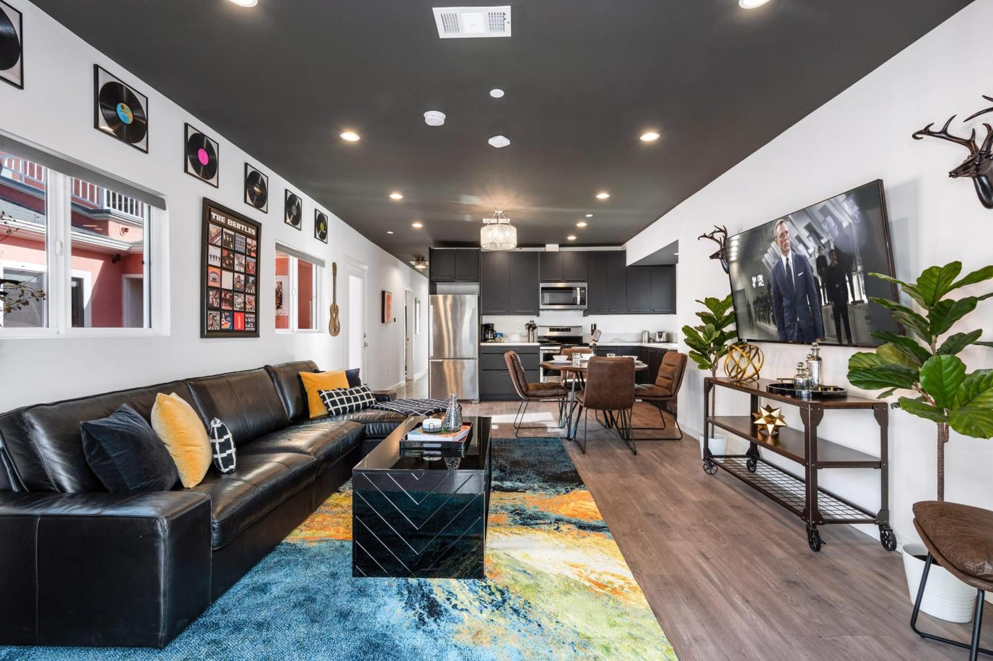 Rock N Roll By Avantstay Vibey Hollywood Retreat Steps To Attractions Los Angeles Esterno foto